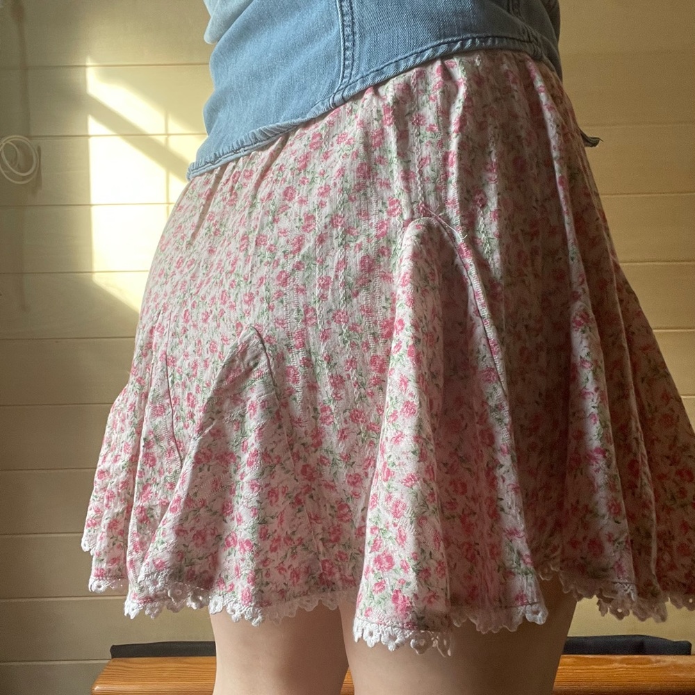 Show Me Your Mumu sweet pink floral skirt - Picture 2 of 6